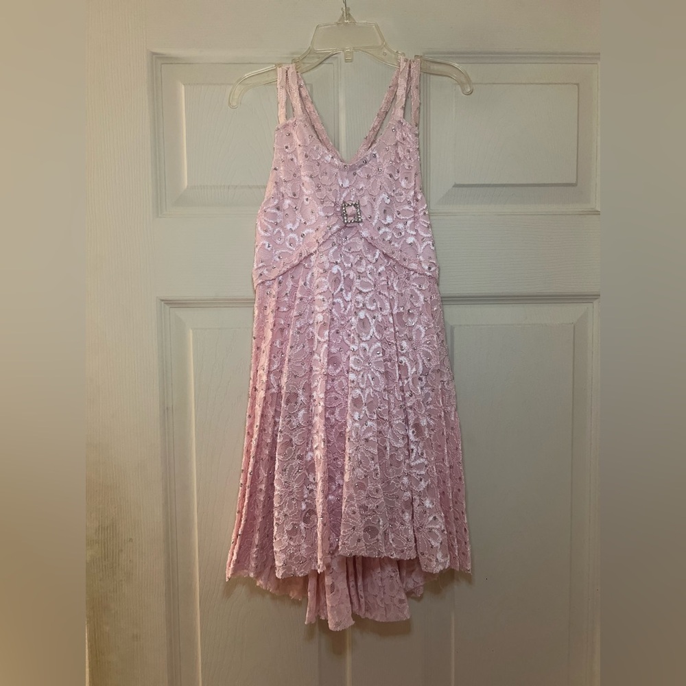 KELLÉ LIGHT PINK LYRICAL DRESS SIZE MEDIUM CHILD